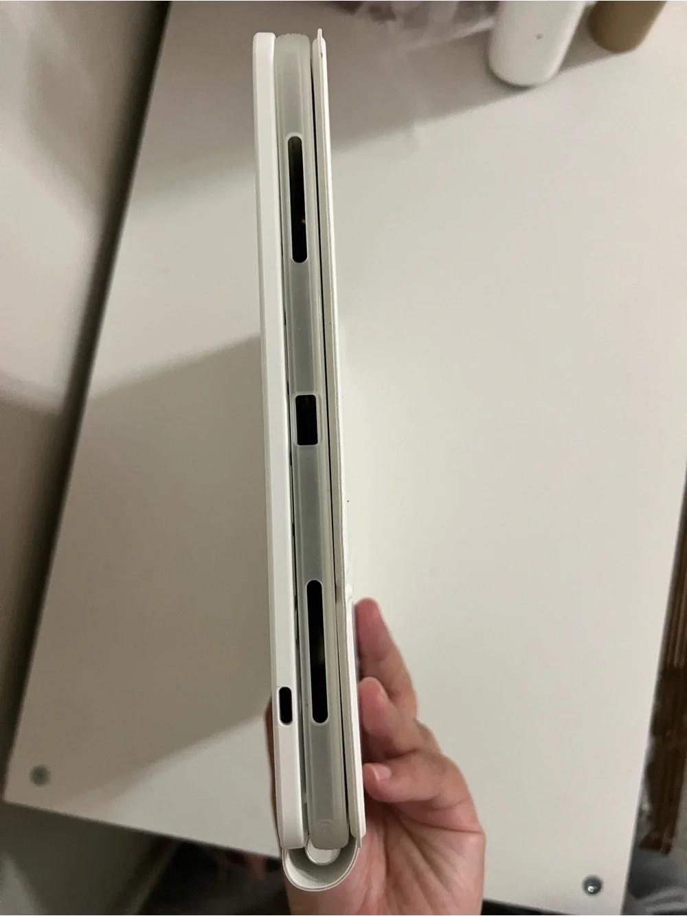 Esr magnetic keyboard